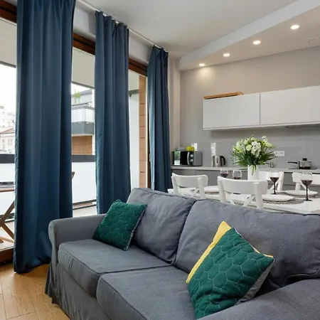 Stylish On Ogrodowa Street Apartment Warsaw